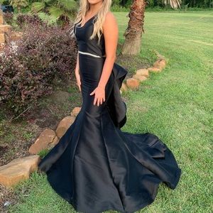 beautiful jovani black prom dress